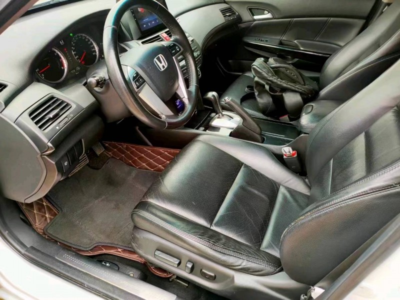 汕头13年本田雅阁6