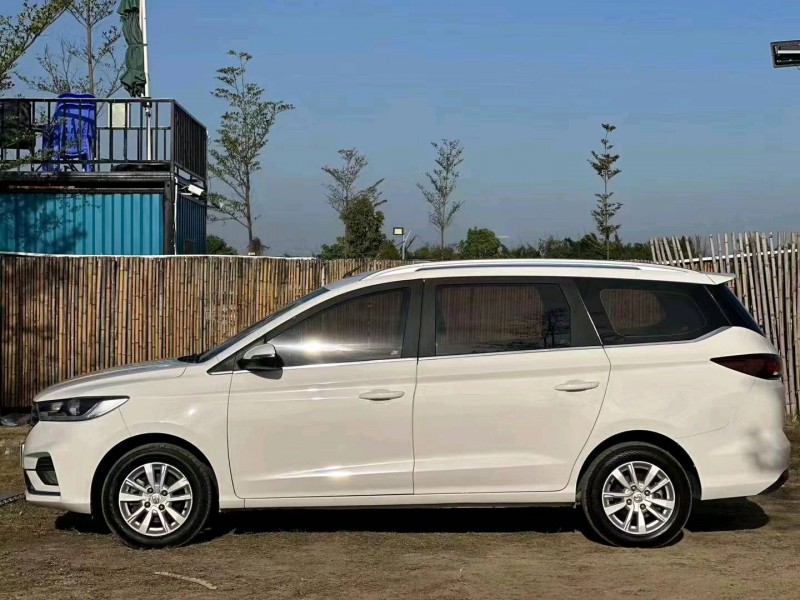 深圳19年寶駿3603