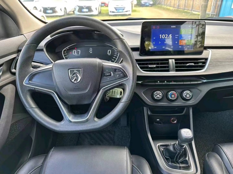 深圳19年寶駿3605