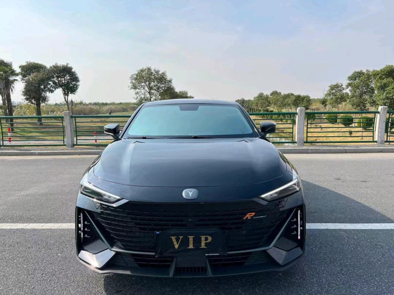 盐城23年长安汽车UNI-V1