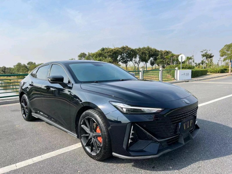 盐城23年长安汽车UNI-V2