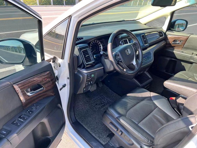 盐城17年本田艾力绅7