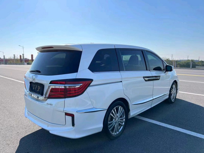 盐城17年本田艾力绅8