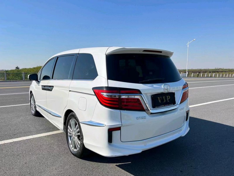 盐城17年本田艾力绅9