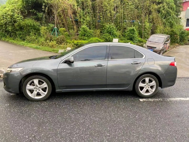 广州10年本田思铂睿6