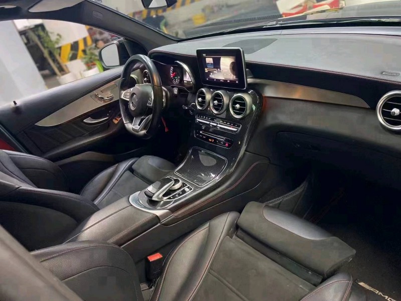 成都18年奔驰GLC9