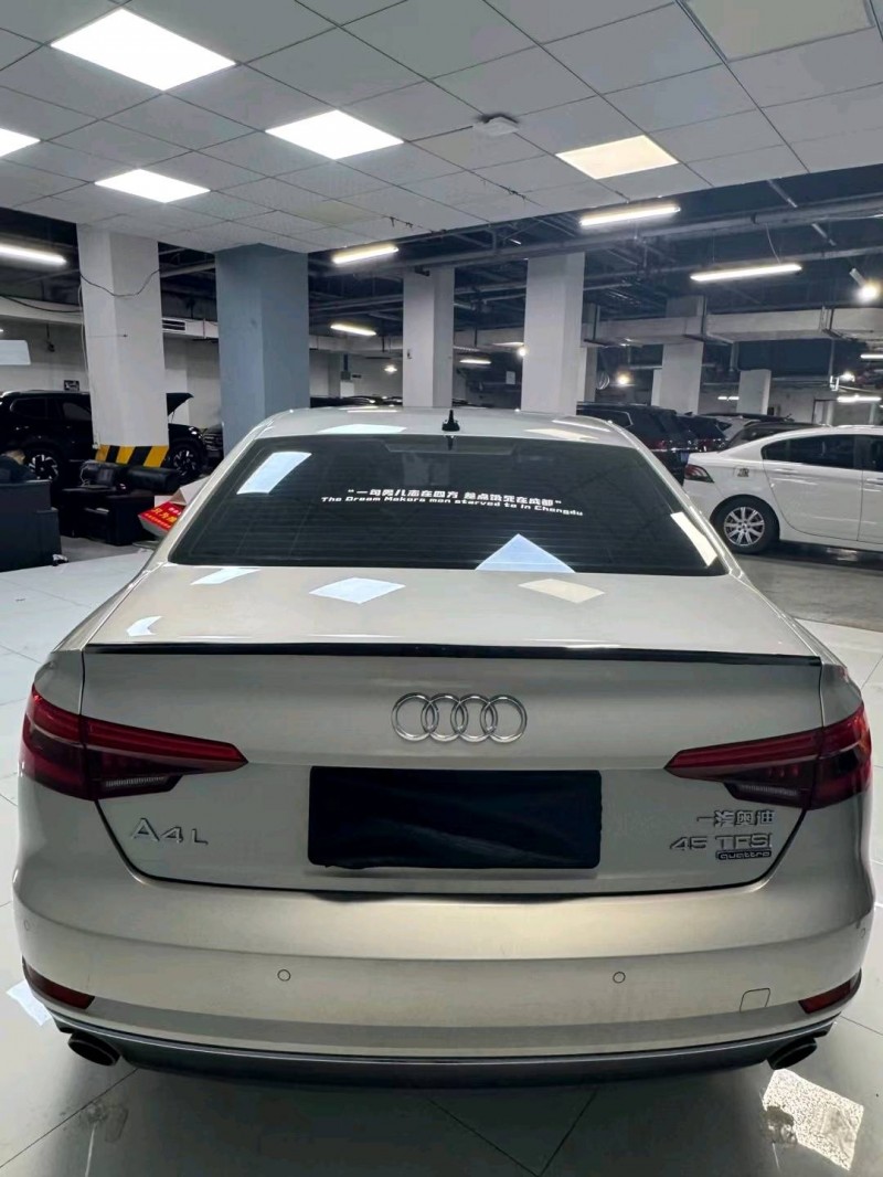 成都16年奥迪A4L5