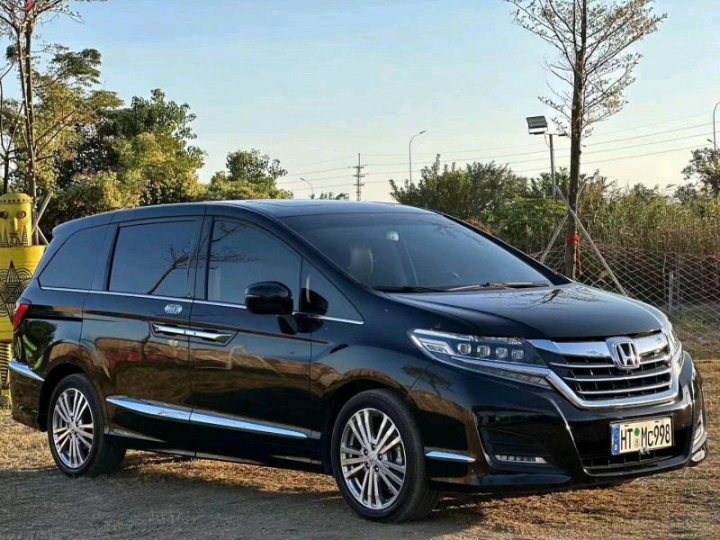 汕头19年本田艾力绅2