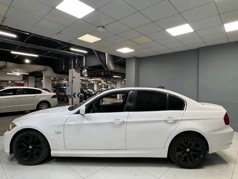 成都11年宝马3系2