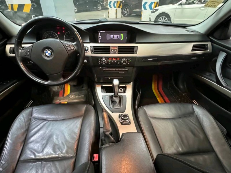 成都11年宝马3系4