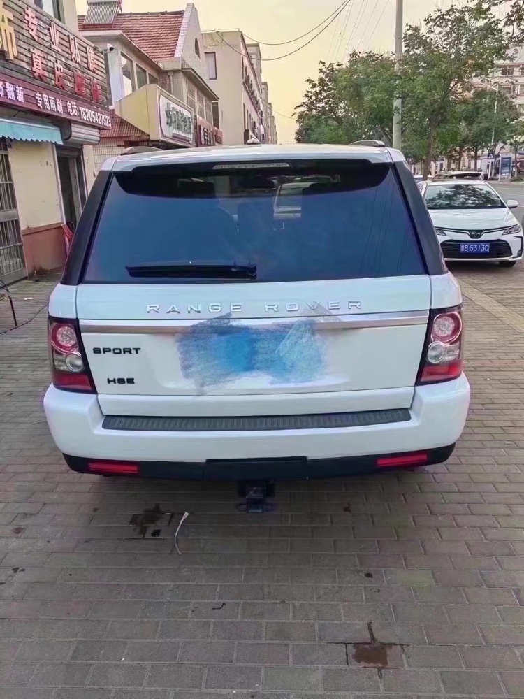 青岛12年路虎揽胜运动4