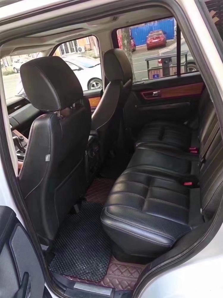 青岛12年路虎揽胜运动5