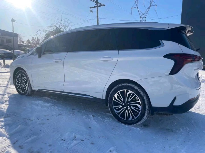 保定23年东风风行游艇4