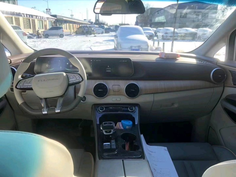 保定23年东风风行游艇6