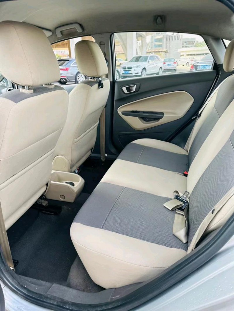 东莞13年福特嘉年华5