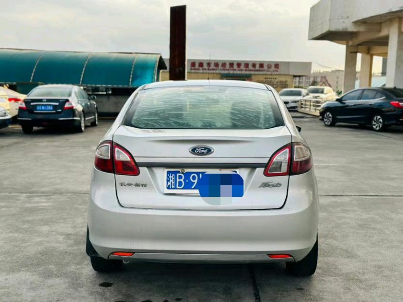 东莞13年福特嘉年华9