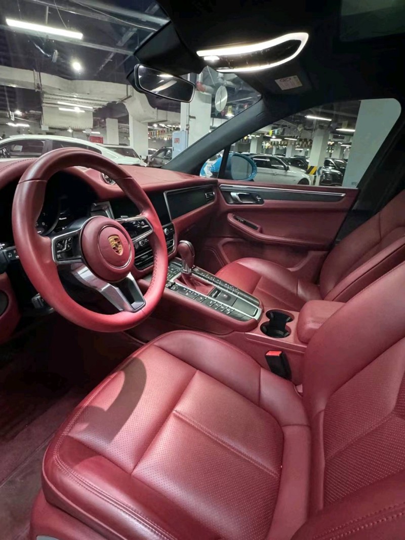 成都21年保时捷Macan7