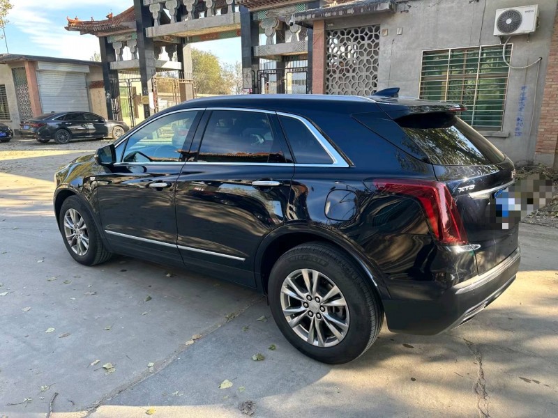 保定20年凯迪拉克XT56