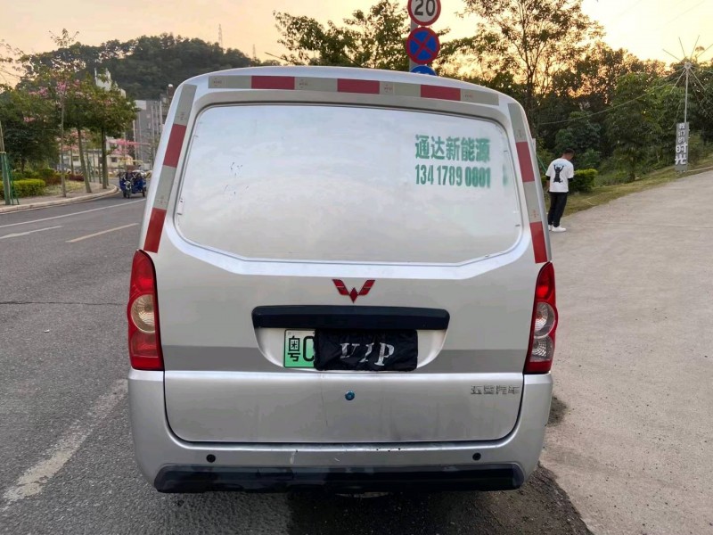 廣州21年五菱汽車榮光6