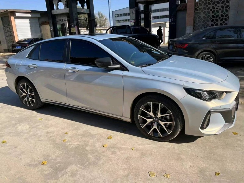 保定23年传祺影豹3