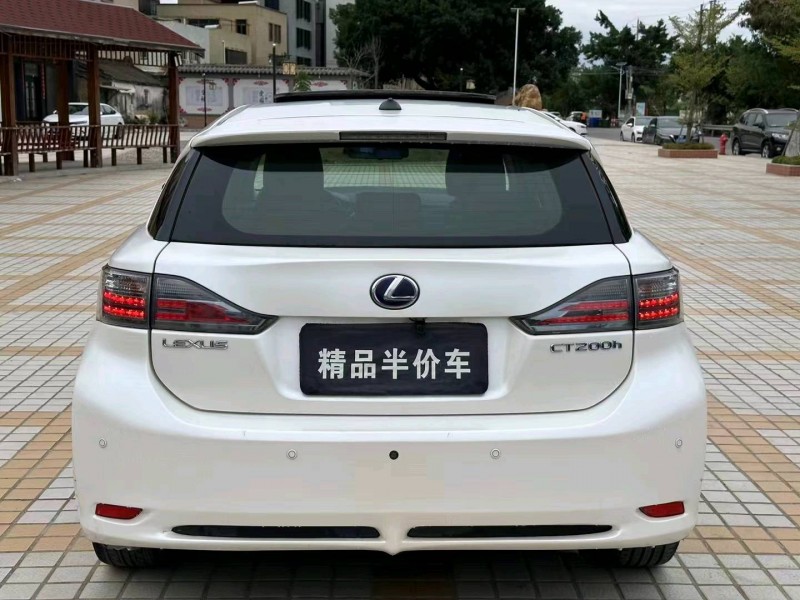 深圳12年雷克萨斯CT9