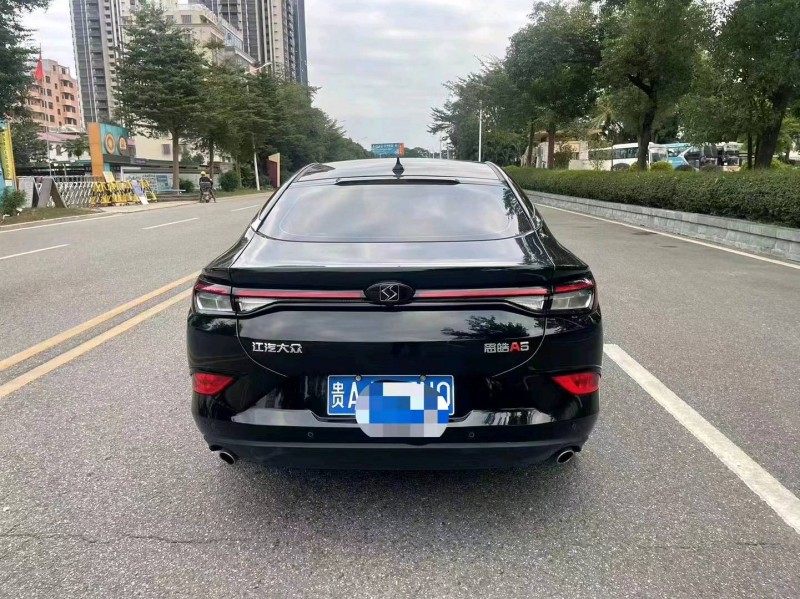 深圳22年江淮思皓A59