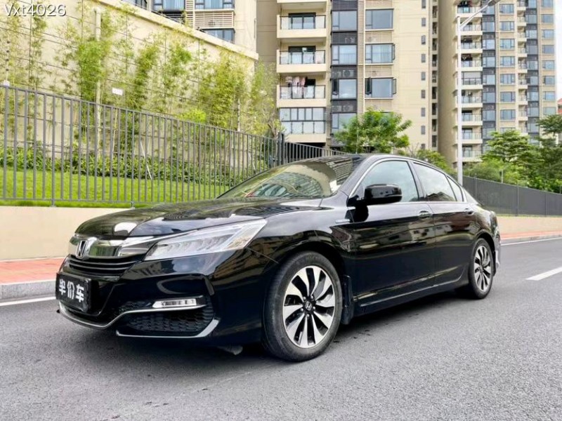 东莞17年本田雅阁2
