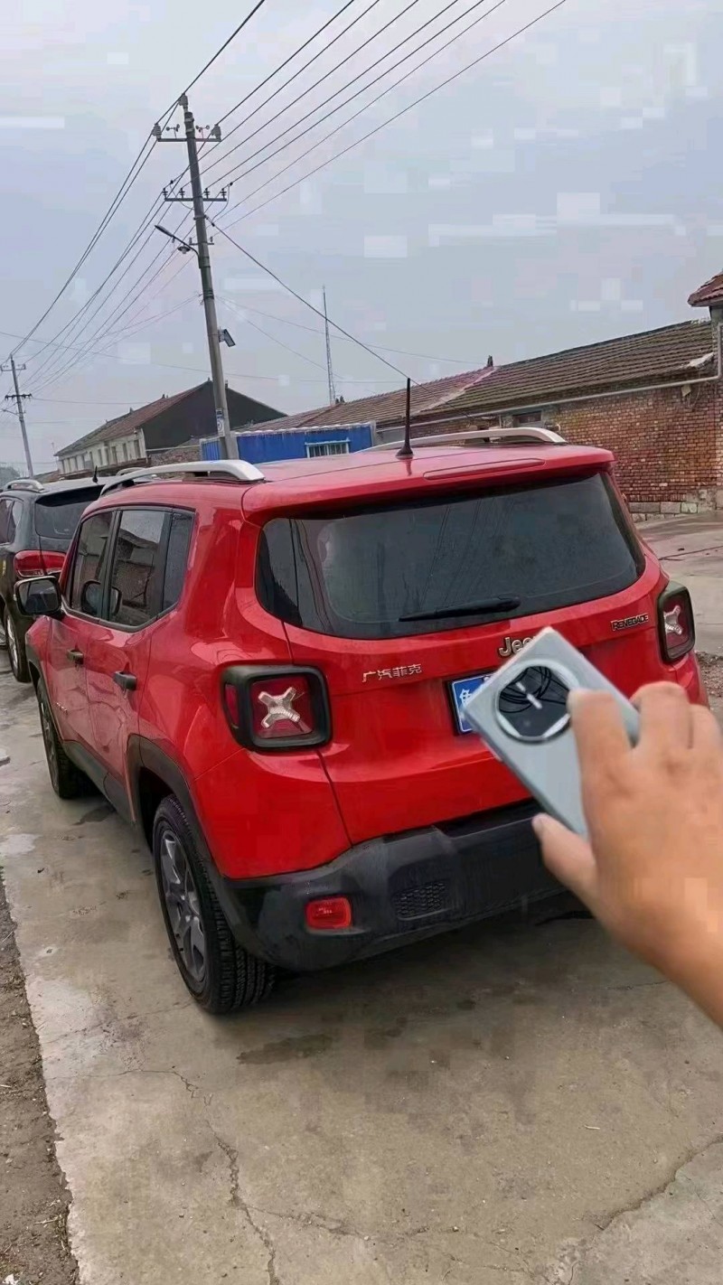 保定17年Jeep自由客6