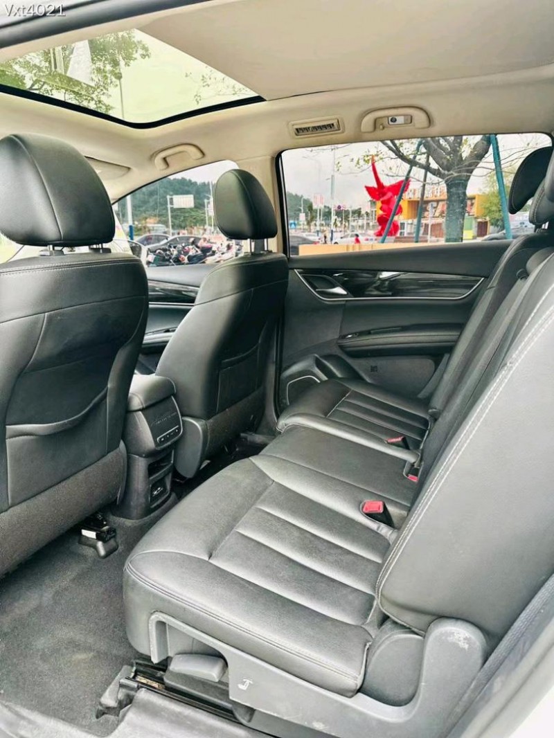 东莞18年比亚迪宋MAX6