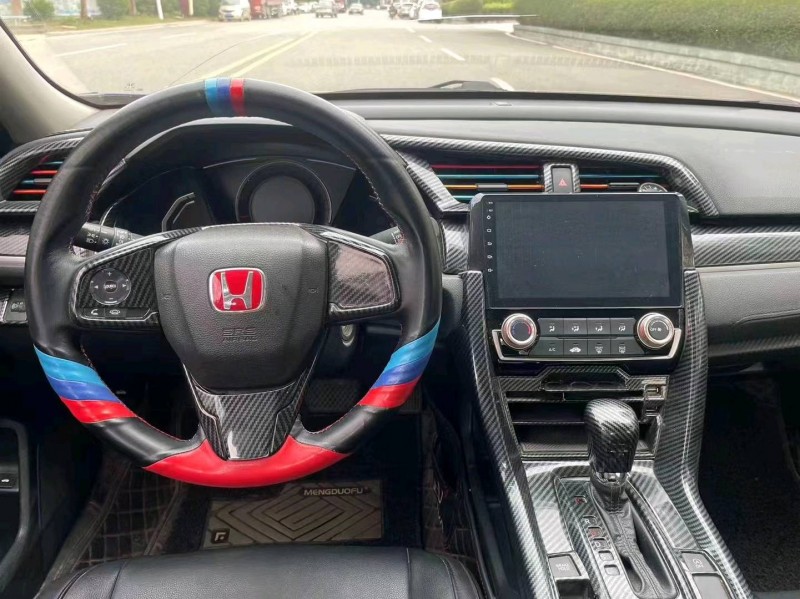 珠海18年本田思域4