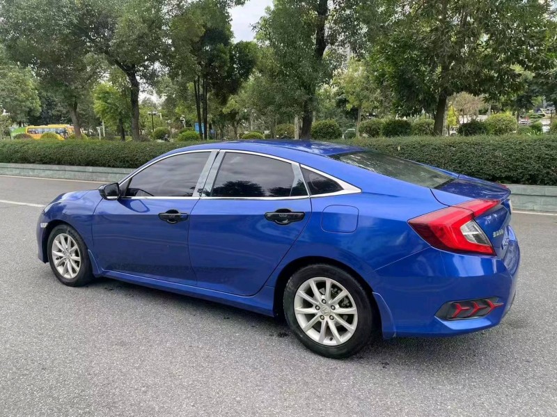 珠海18年本田思域9