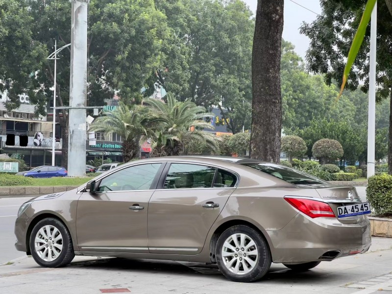 东莞16年别克君越5