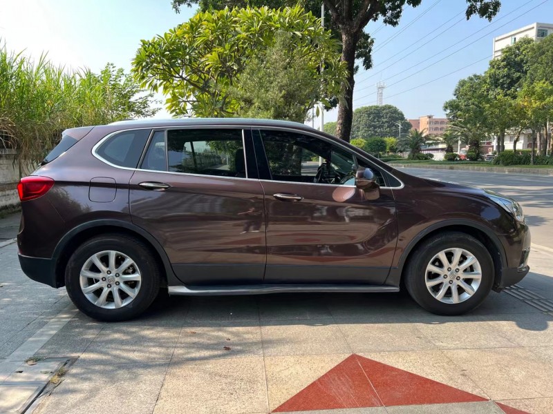 东莞18年别克昂科威8