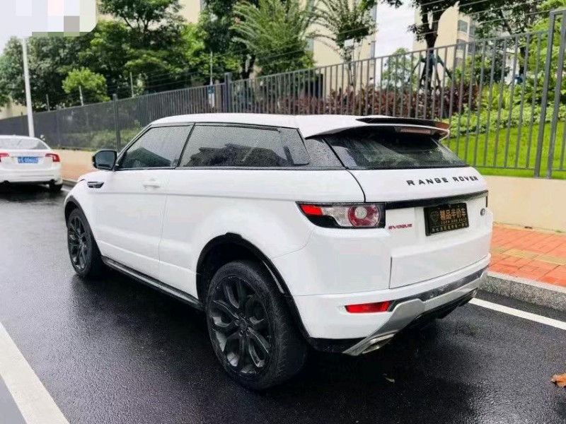 东莞12年路虎极光7