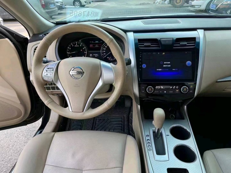 佛山17年日产天籁8