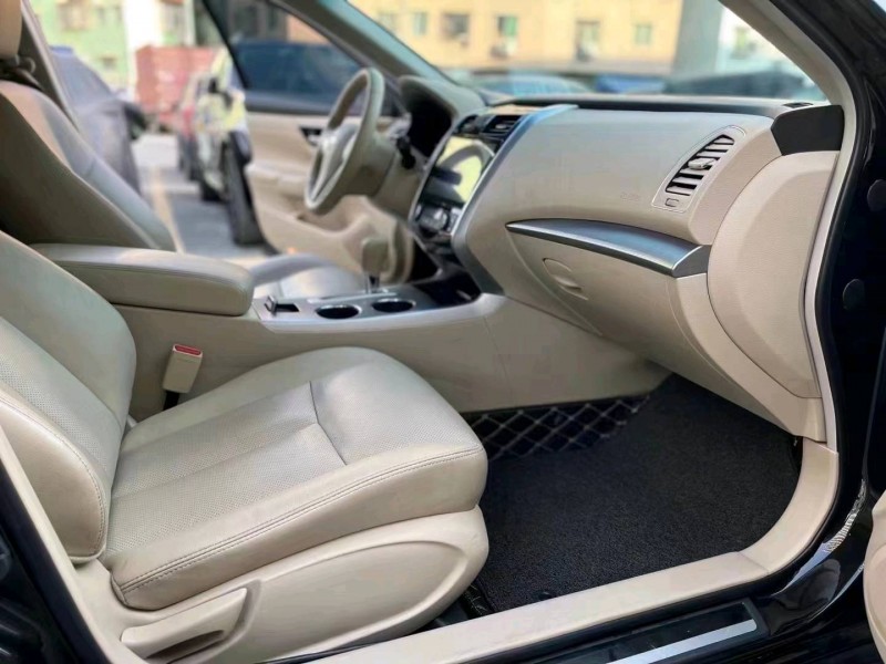 佛山17年日产天籁9