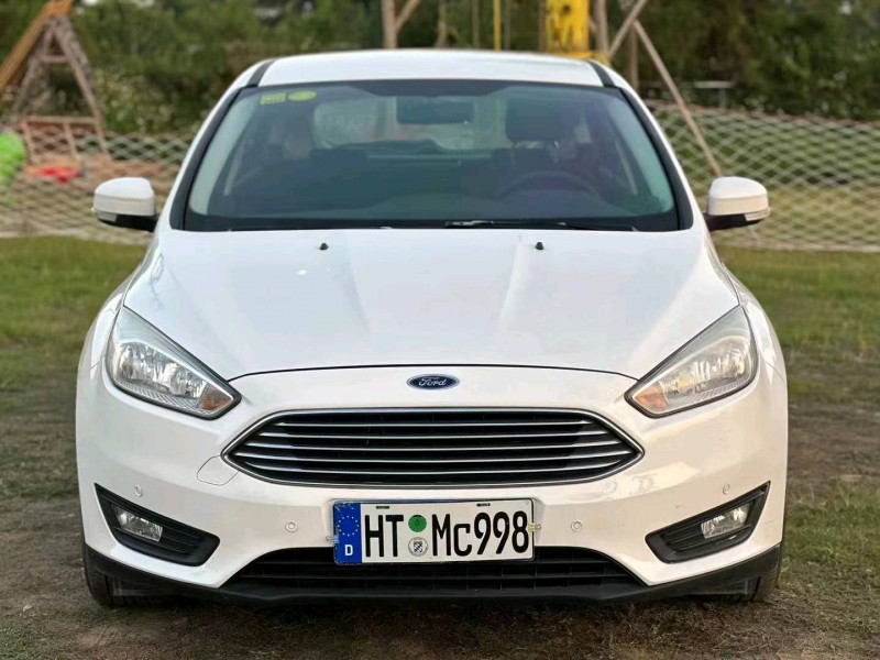 汕头17年福特福克斯1