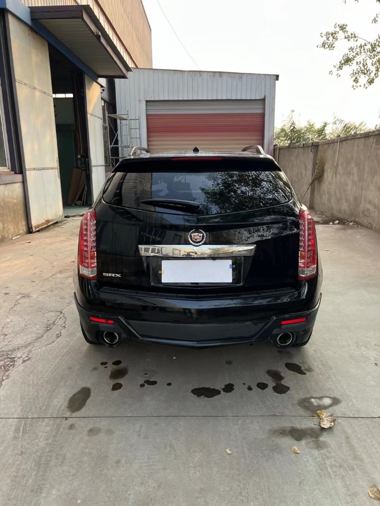 宿迁16年凯迪拉克SRX3