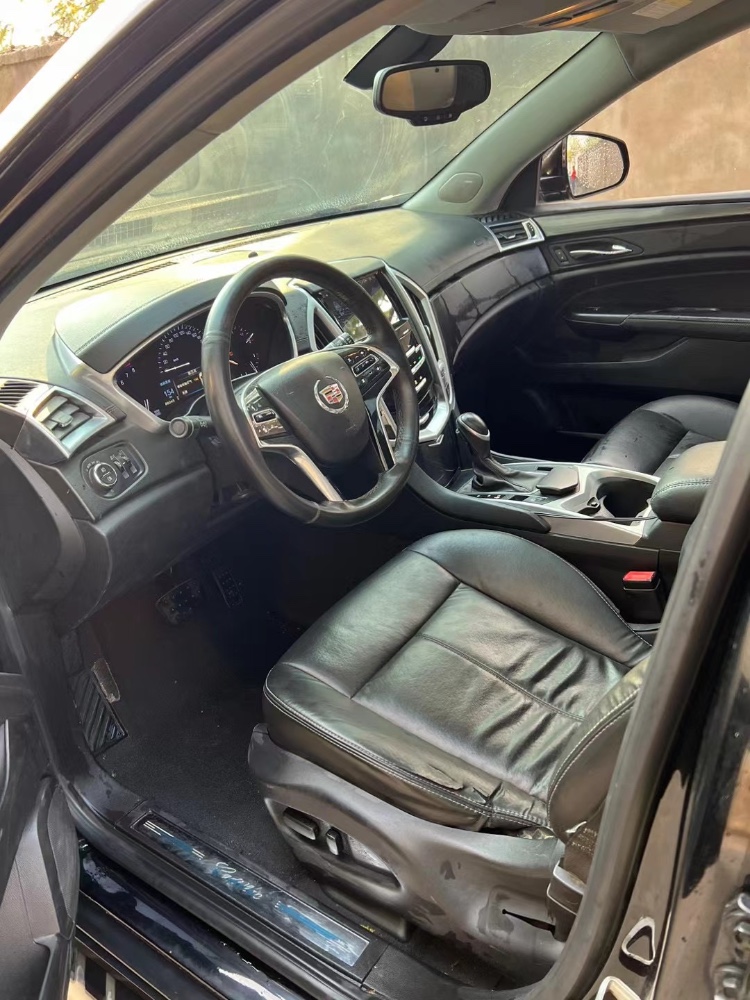 宿迁16年凯迪拉克SRX9