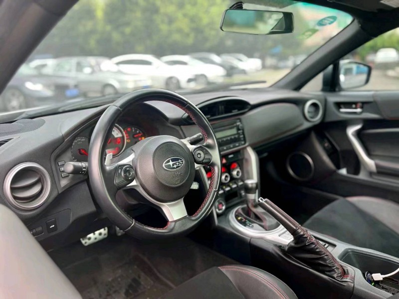 珠海17年斯巴魯BRZ4