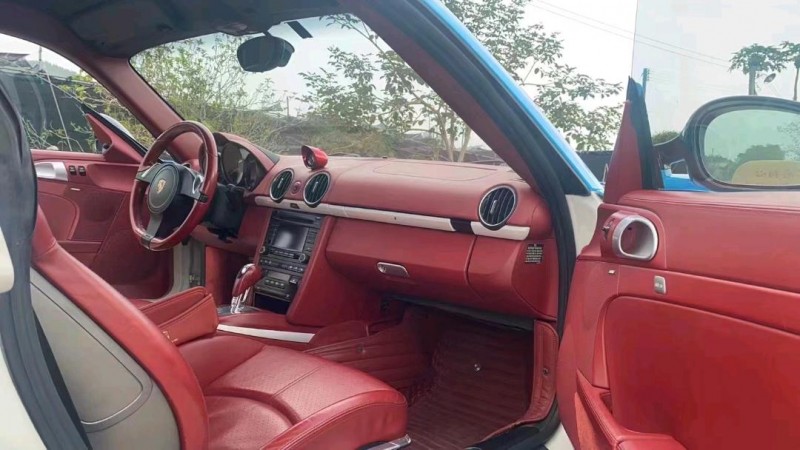 佛山10年保时捷卡曼6