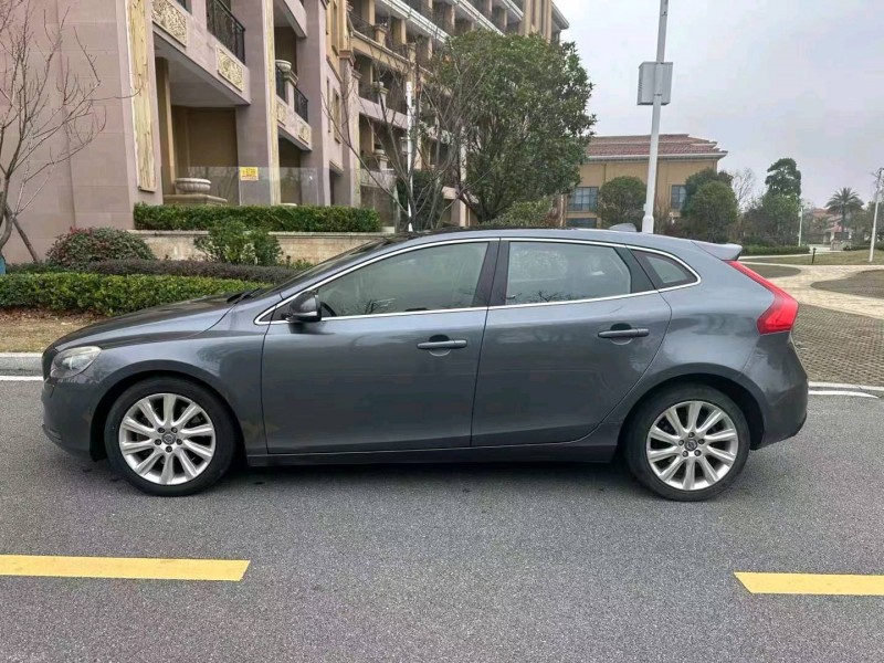邵阳13年沃尔沃V408