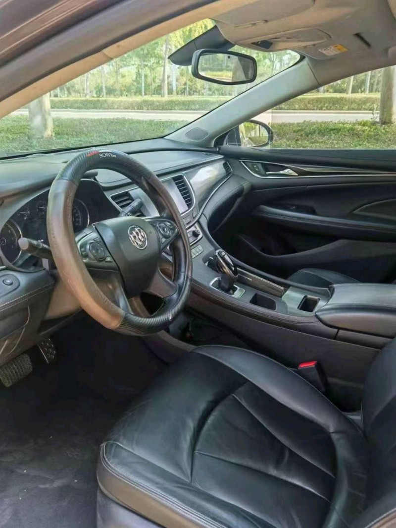 烟台17年别克君越5