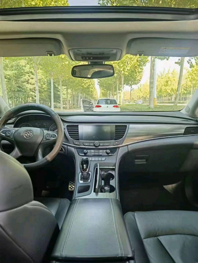 烟台17年别克君越8