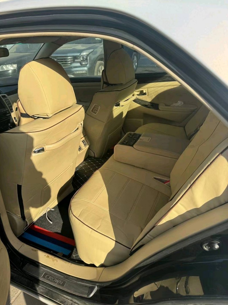 廊坊05年丰田皇冠7