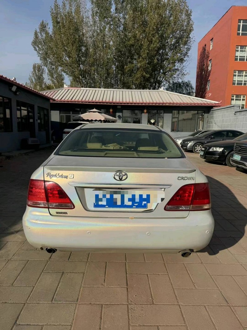 廊坊05年丰田皇冠9