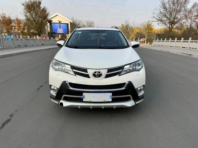 徐州14年丰田RAV4荣放1
