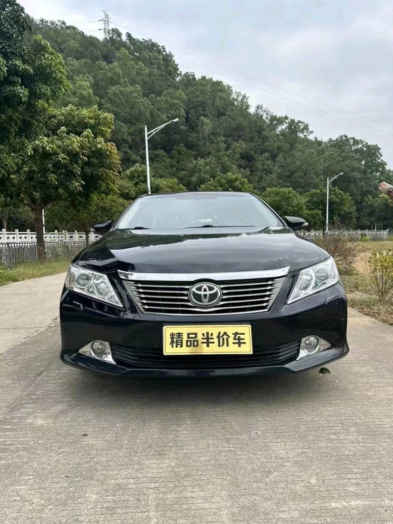 中山12年丰田凯美瑞1