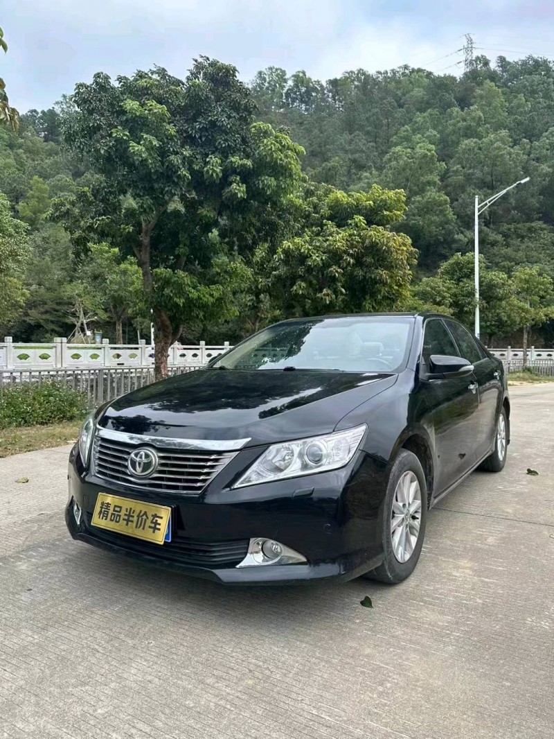 中山12年丰田凯美瑞2