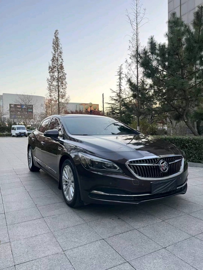 烟台18年别克君越3